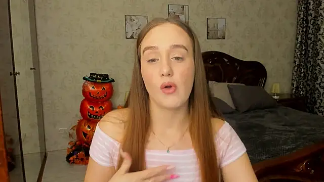 SabrinaCandi online show from 6, 11, 2025