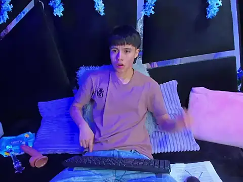 Bruno Cruzz online show from 15, 10, 2025