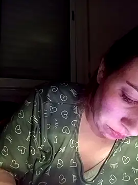 Snapshot of Sara_charmouta9 chatting on 10, 9, 2025 Sara charmouta9 online show from 10, 9, 2025