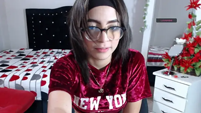 Snapshot of Coraline_Playful chatting on 20, 9, 2025 Coraline Playful online show from 20, 9, 2025