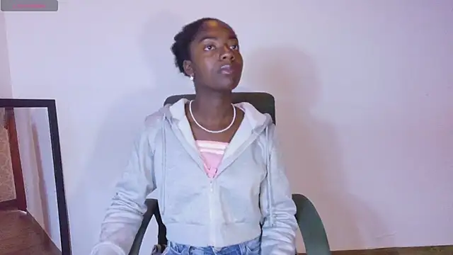 Snapshot of katia_green1 chatting on 7, 2, 2026 katia green1 online show from 7, 2, 2026