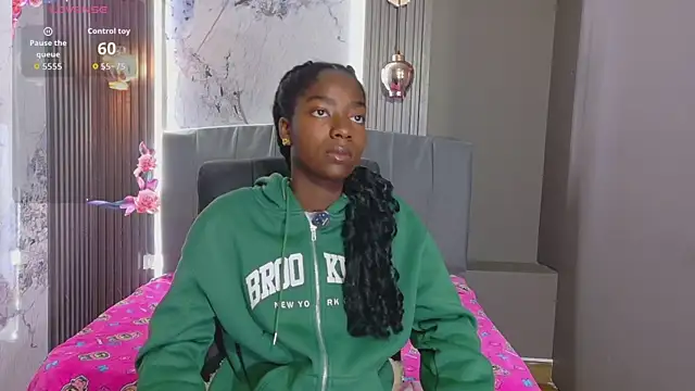 Snapshot of katia_green1 chatting on 15, 2, 2026 katia green1 online show from 15, 2, 2026