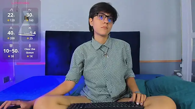 Tsuki Maru online show from 8, 10, 2025