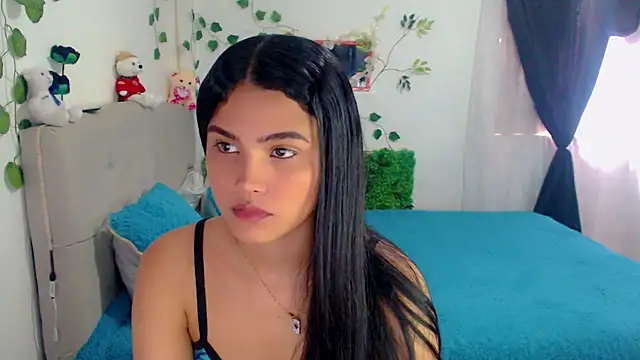 Snapshot of Chiara_latina chatting on 1, 10, 2025 Chiara latina online show from 1, 10, 2025