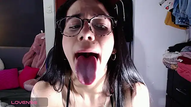 Ashley olivares online show from 12, 10, 2025