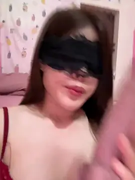 Snapshot of ZinzinLy chatting on 15, 3, 2026 ZinzinLy online show from 15, 3, 2026