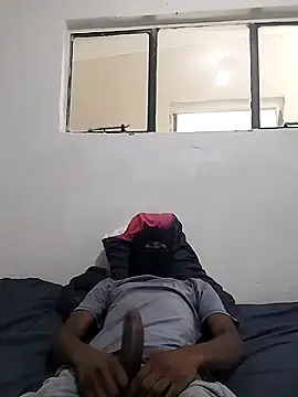 Snapshot of dumbBroke chatting on 7, 11, 2025 dumbBroke online show from 7, 11, 2025