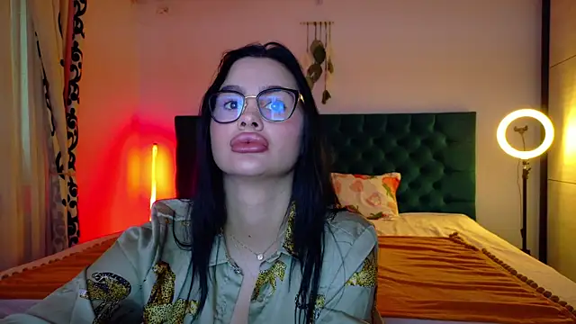 Snapshot of LexieRosse chatting on 8, 10, 2025 LexieRosse online show from 8, 10, 2025