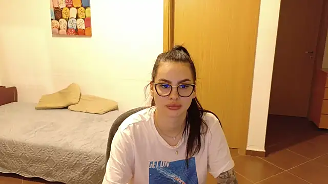 LexieRosse online show from 1, 2, 2026