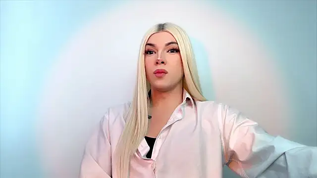 Snapshot of YourTrixie chatting on 9, 4, 2026 YourTrixie online show from 9, 4, 2026