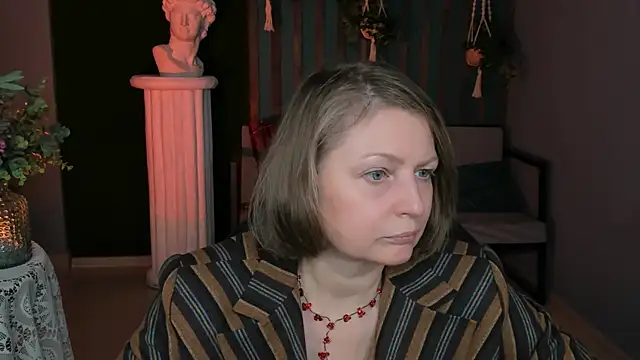 Snapshot of TiffanyBrauny chatting on 11, 9, 2025 TiffanyBrauny online show from 11, 9, 2025