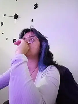 Snapshot of LylaVixxen chatting on 25, 3, 2026 LylaVixxen online show from 25, 3, 2026