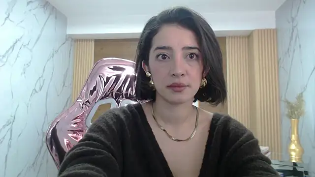 Snapshot of sara_lopez_s chatting on 6, 3, 2026 sara lopez s online show from 6, 3, 2026
