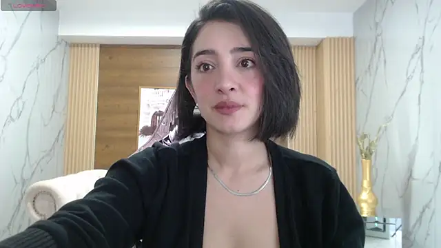 Snapshot of sara_lopez_s chatting on 10, 4, 2026 sara lopez s online show from 10, 4, 2026