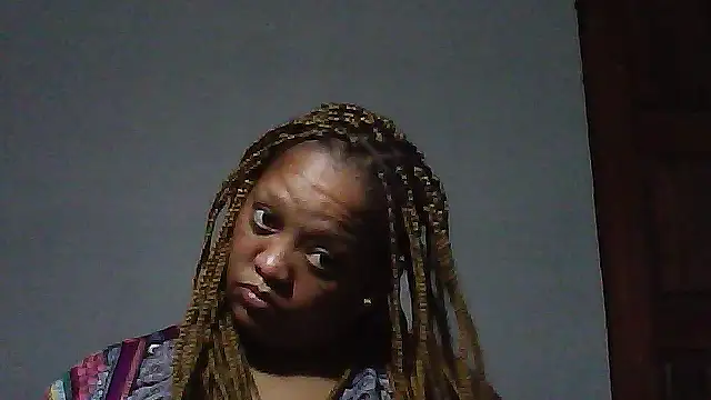 Yellobonepussy online show from 9, 9, 2025