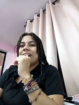 GabyMontenegro online show from 22, 10, 2025