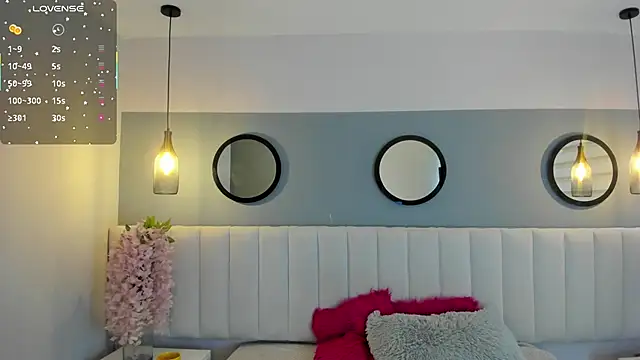 Mila Hank  online show from 3, 11, 2025