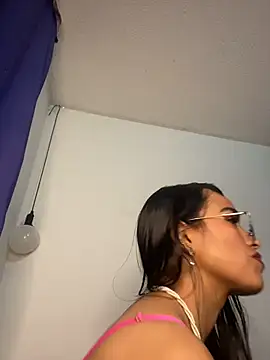 Snapshot of Mia_ferrari_1 chatting on 28, 9, 2025 Mia ferrari 1 online show from 28, 9, 2025