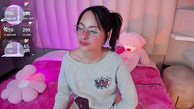 Annie  2 online show from 23, 12, 2025