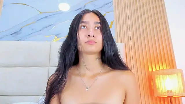 Nicolqueen  online show from 20, 4, 2026