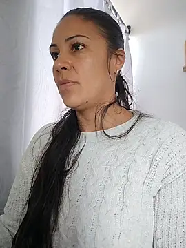 KittyHoleshot87 online show from 3, 3, 2026