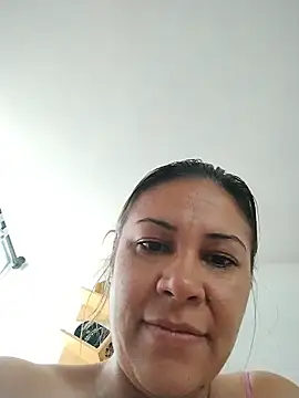 Snapshot of KittyHoleshot87 chatting on 24, 7, 2026 KittyHoleshot87 online show from 24, 7, 2026