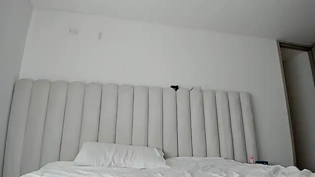 Meganbelford1 online show from 5, 12, 2025