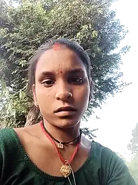 Idhika Jha online show from 9, 10, 2025