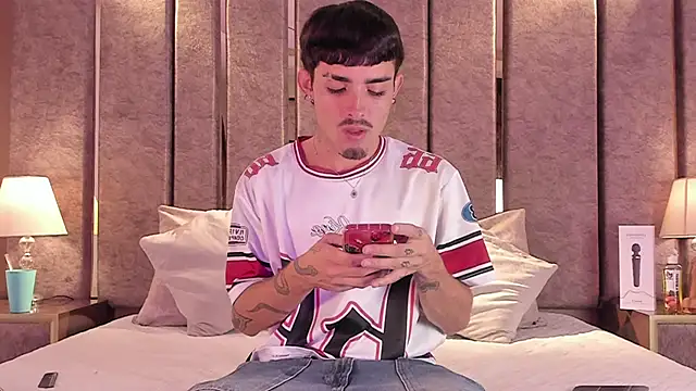 NikoStone  online show from 14, 4, 2026