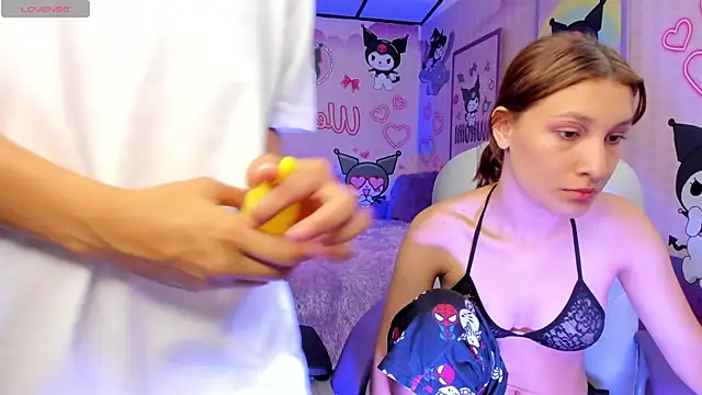 Snapshot of tefi_meow chatting on 5, 10, 2025 tefi meow online show from 5, 10, 2025
