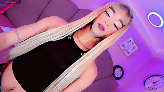 Nauthy girl online show from 13, 10, 2025