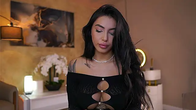 AishaaDevoe online show from 6, 11, 2025