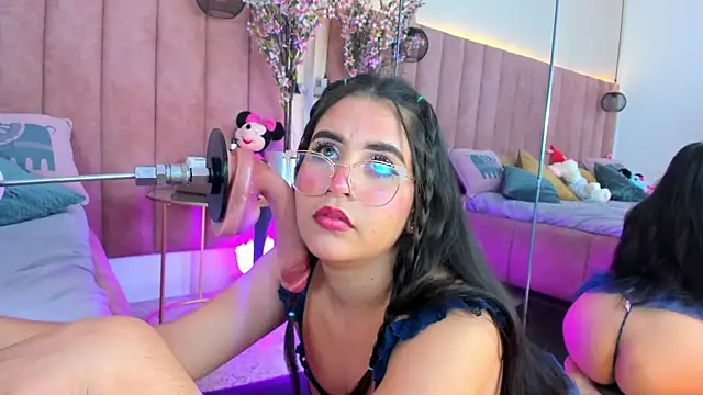 LizzyOlsen online show from 22, 10, 2025