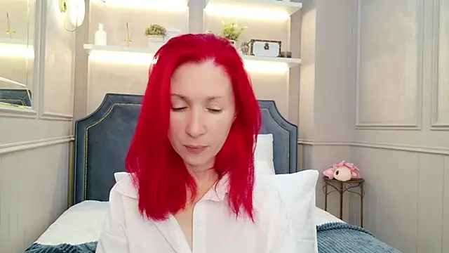 Sofia Lix online show from 4, 12, 2025