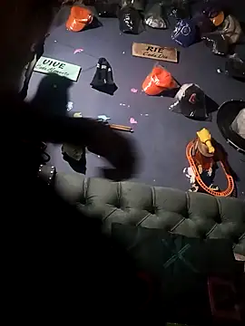 hairy mannn online show from 13, 11, 2025