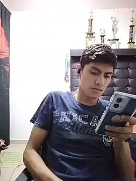Snapshot of aispuro8505 chatting on 3, 7, 2026 aispuro8505 online show from 3, 7, 2026