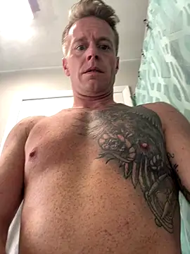 Snapshot of DILFiGuess11 chatting on 21, 9, 2025 DILFiGuess11 online show from 21, 9, 2025