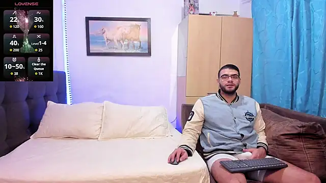 Snapshot of Kloe_and_Marko chatting on 12, 11, 2025 Kloe and Marko online show from 12, 11, 2025