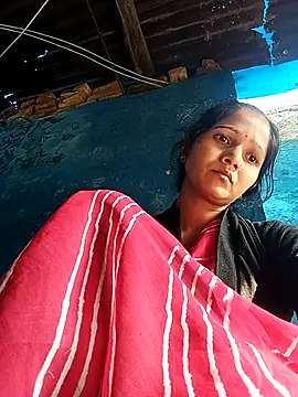 Jooli xx online show from 6, 11, 2025