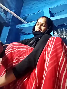 Jooli xx online show from 7, 11, 2025