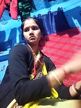 Jooli xx online show from 1, 3, 2026