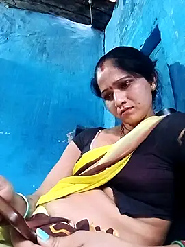 Jooli xx online show from 16, 4, 2026