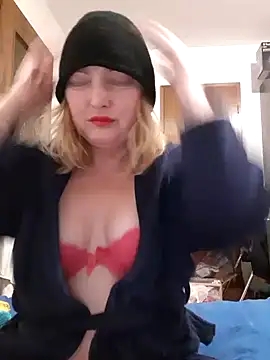 LiluLiluLilu online show from 11, 10, 2025