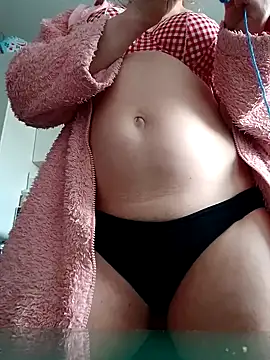 Snapshot of LiluLiluLilu chatting on 2, 2, 2026 LiluLiluLilu online show from 2, 2, 2026