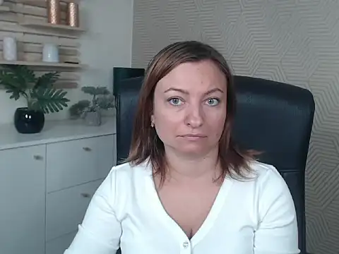 angelaSamt online show from 22, 9, 2025