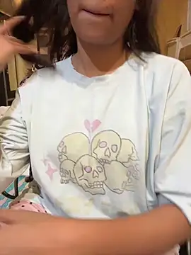 Snapshot of Romantic-jeeva chatting on 19, 10, 2025 Romantic-jeeva online show from 19, 10, 2025