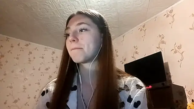Snapshot of Sophiecuttie chatting on 18, 9, 2025 Sophiecuttie online show from 18, 9, 2025