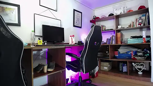 GretaVoss  online show from 2, 10, 2025