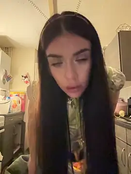 valentinalamont online show from 31, 10, 2025