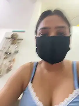 Sex Queen aaraya online show from 11, 6, 2026